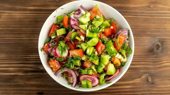 ÇOBAN SALATA 